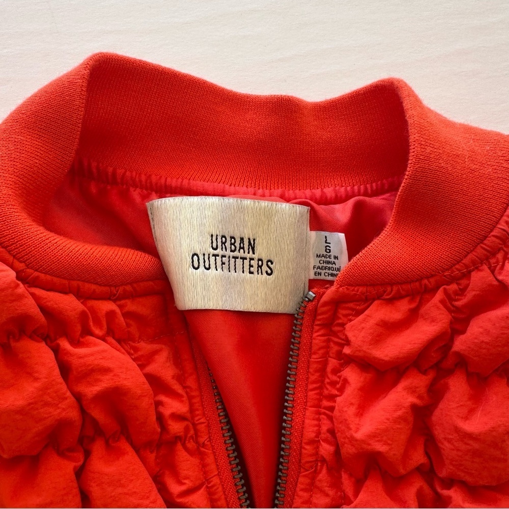 Urban Outfitters UO Bao Bubble Bomber Jacket Size Medium Orange - Picture 11 of 14